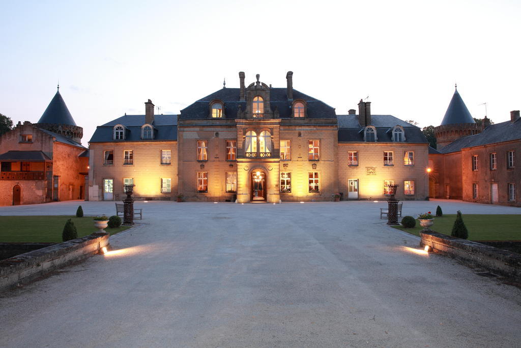 Le Domaine Chateau Du Faucon Donchery Exterior foto